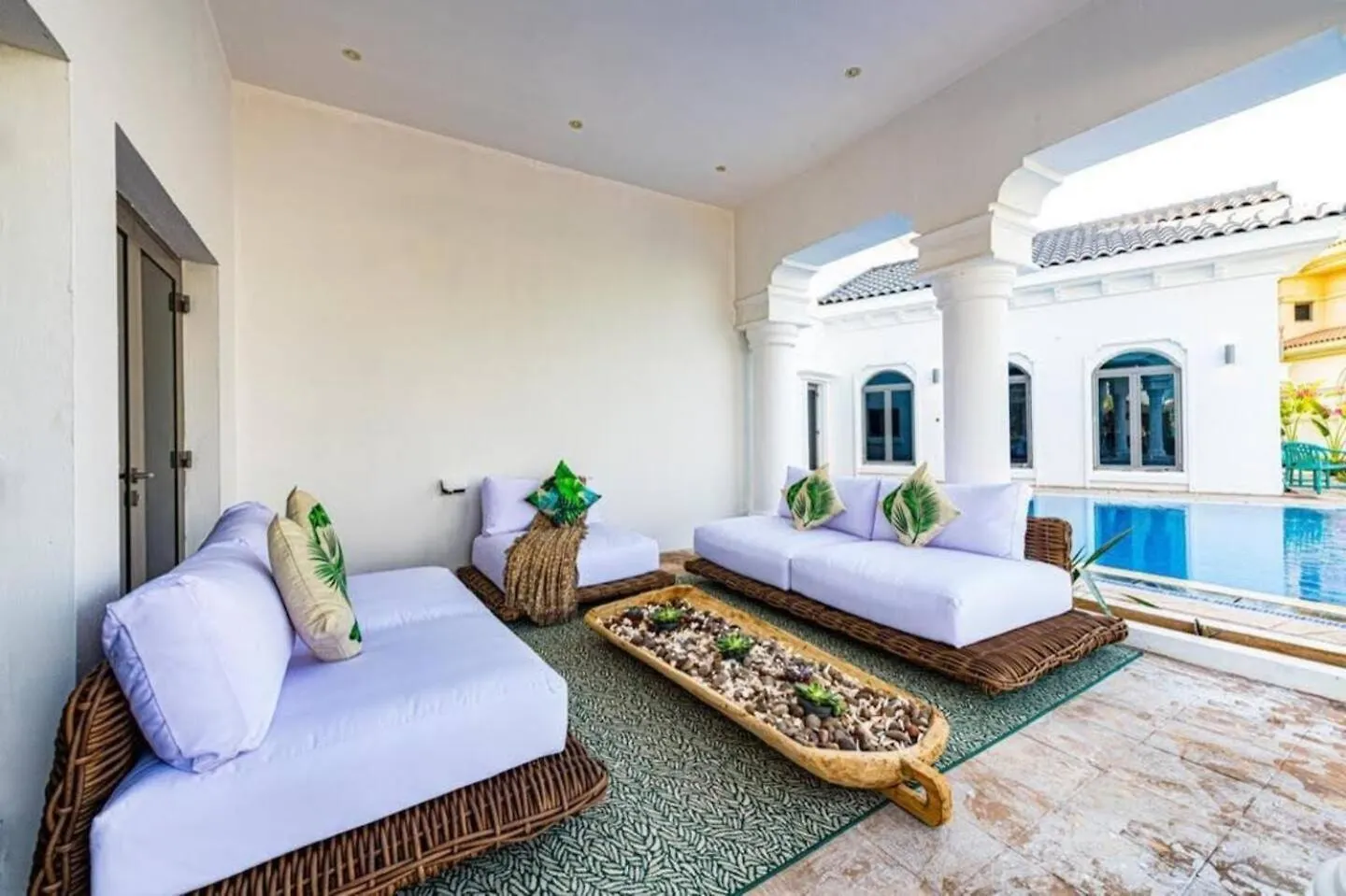 Contemporary Spanish Style Beachfront Villa In Palm Jumeirah Dubai 0*,