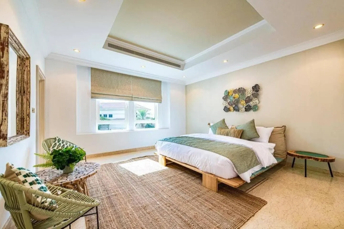 Contemporary Spanish Style Beachfront Villa In Palm Jumeirah Dubai